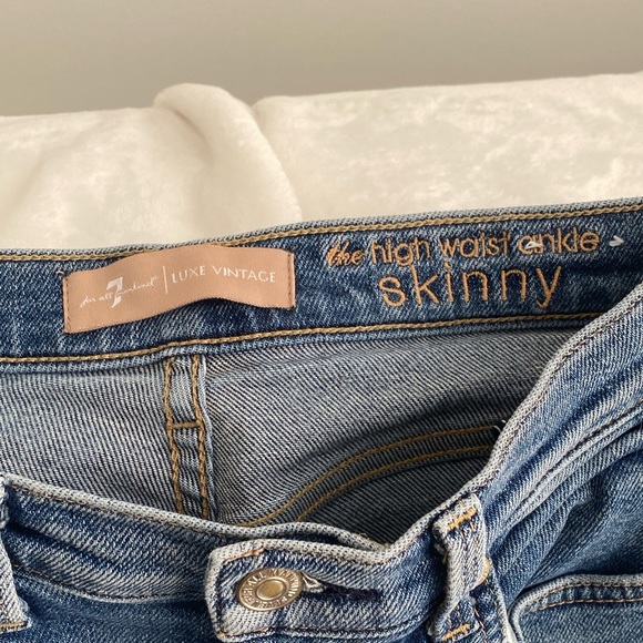 HIGH WAISTED ANKLE SKINNY - Picture 2 of 4